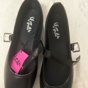 Olivia Miller Black Flats with Buckle